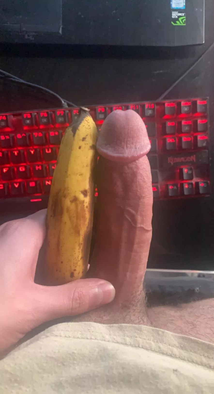 Average dick average banana