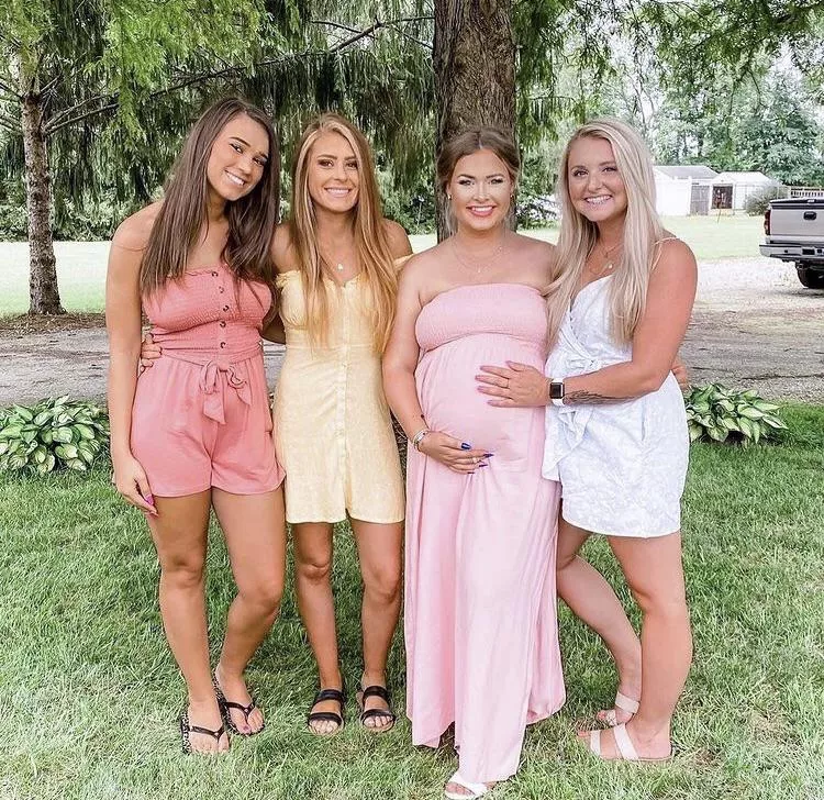 Baby shower babes?