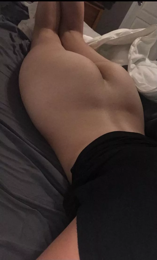 Back dimples and my booty go hand in hand