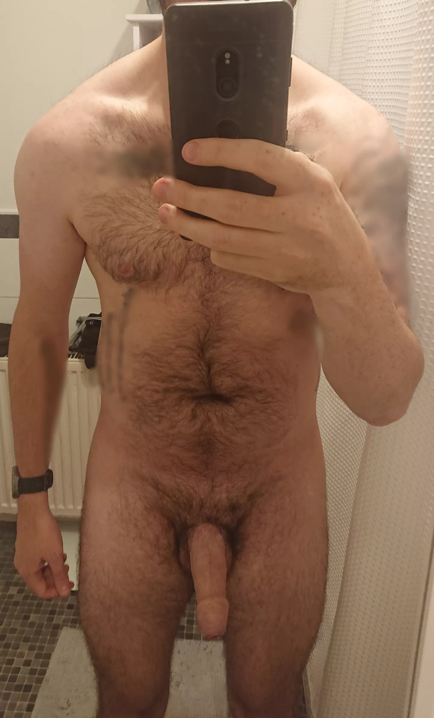 Back posting here now that I've took a pic without being hard. All me, all natural [M] 31, 95kg, 6ft 4