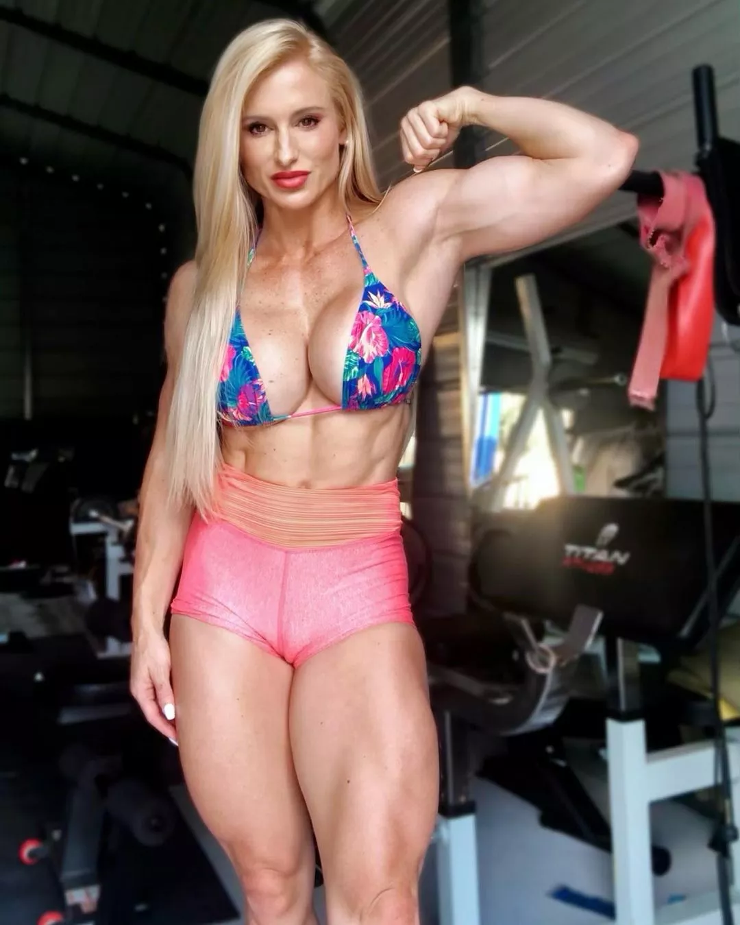 Barbie Titus