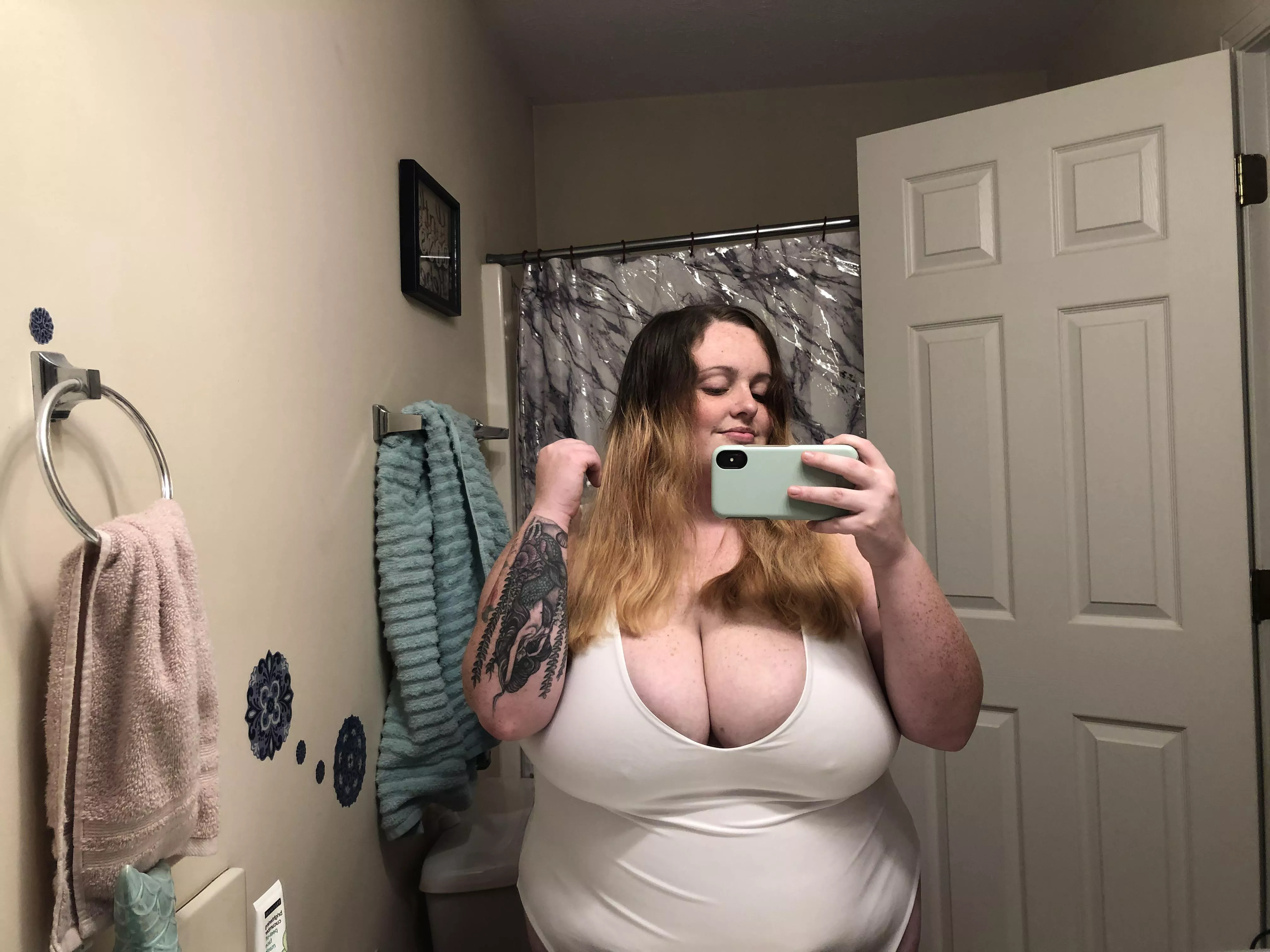 bbw includes a beautiful face right? ðŸ˜