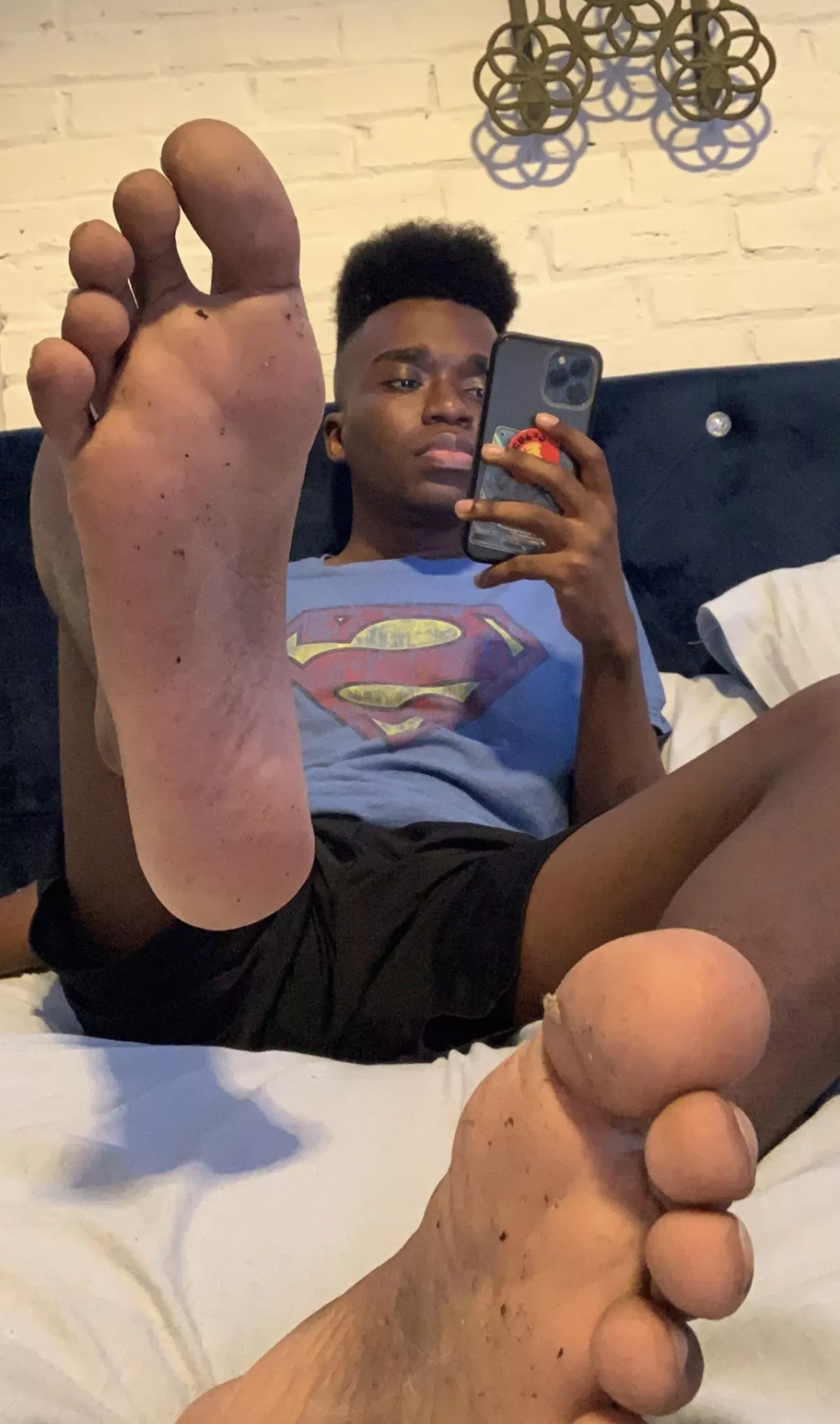 Be a good boy and clean these soles up