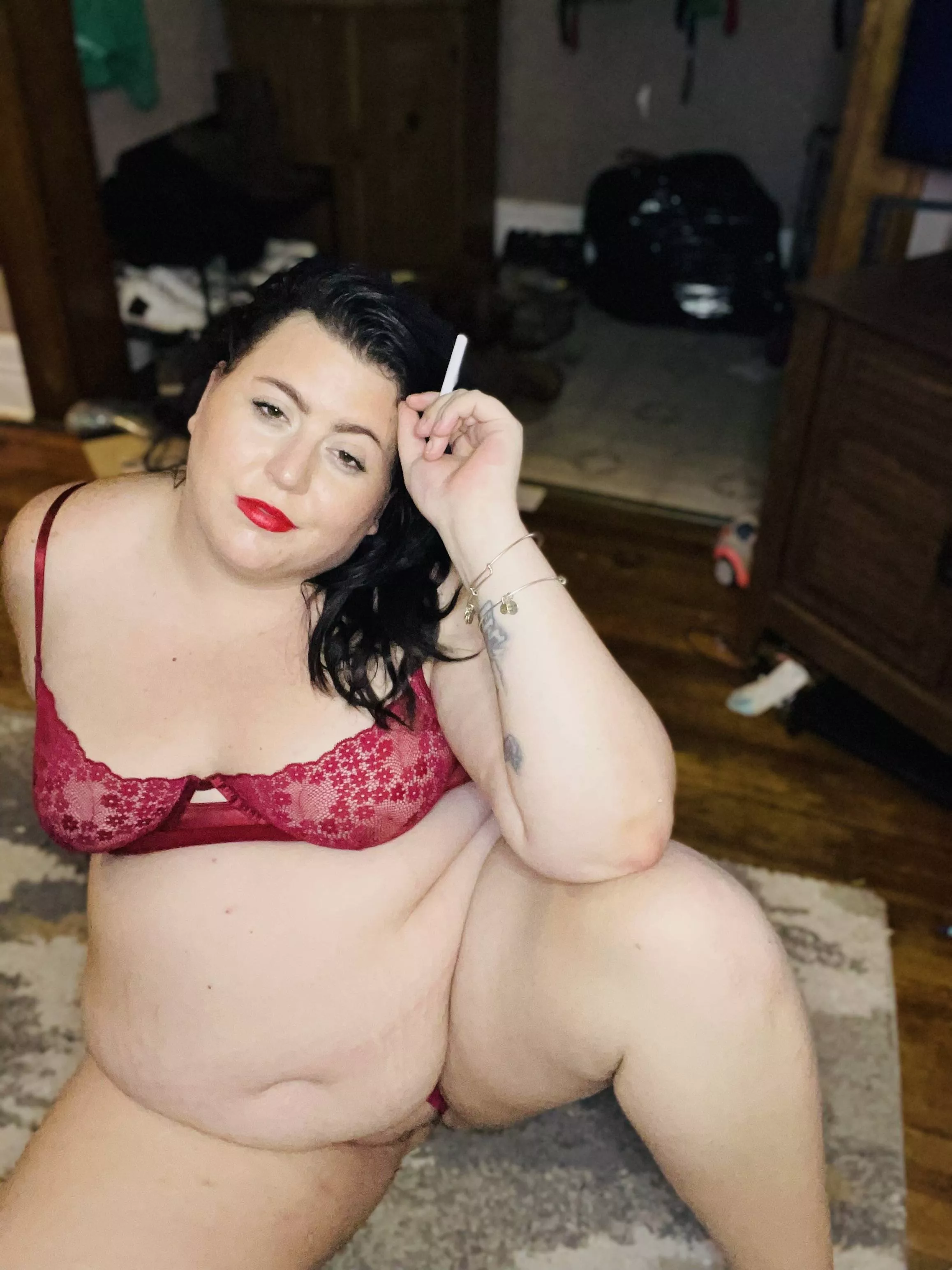 Be a good boy. Bury your face between my thighs and make me cum while I smoke.