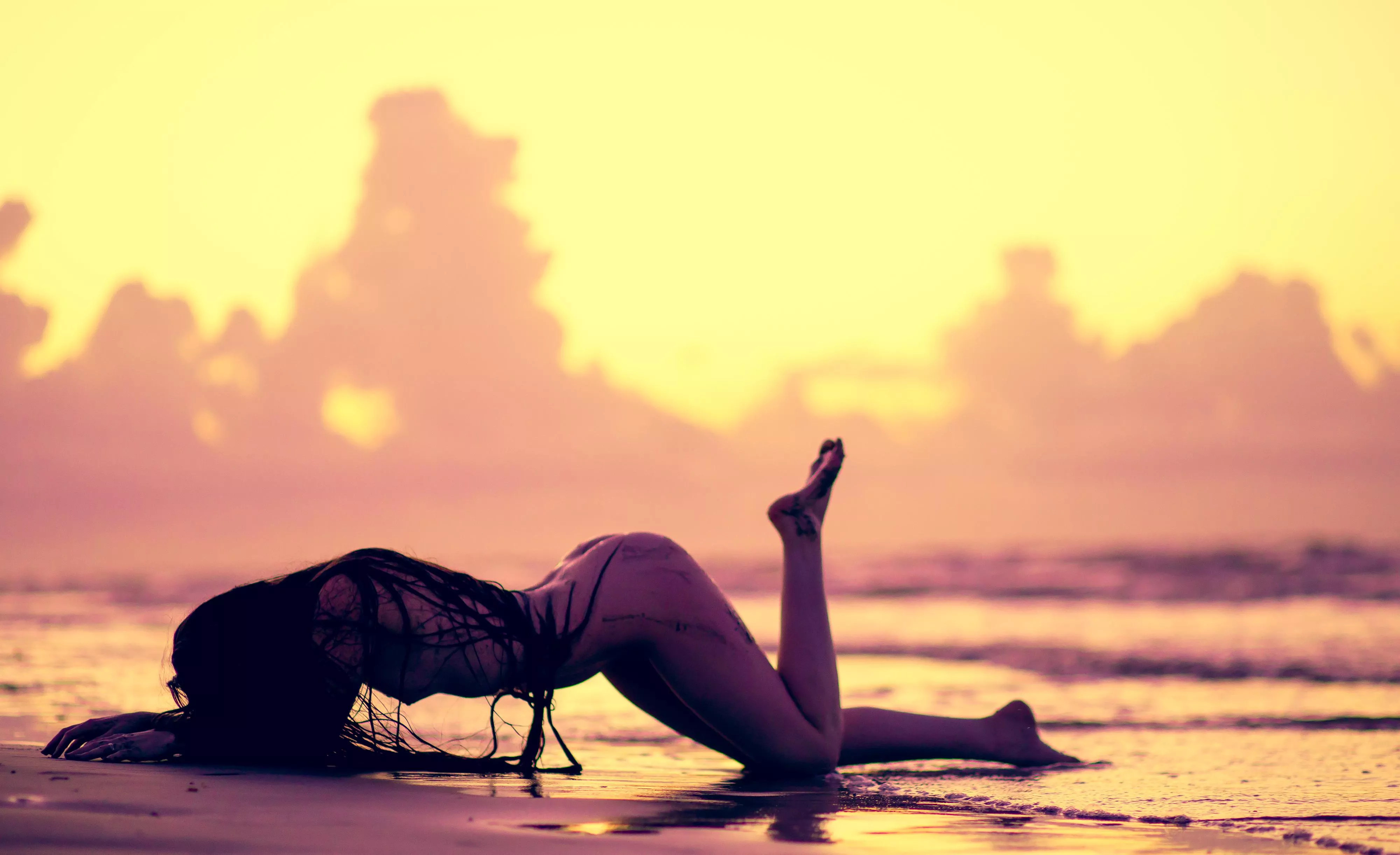 beach pout. photo by Carnalus Vidal/subject is me.