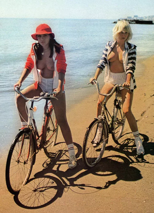 Beach riders