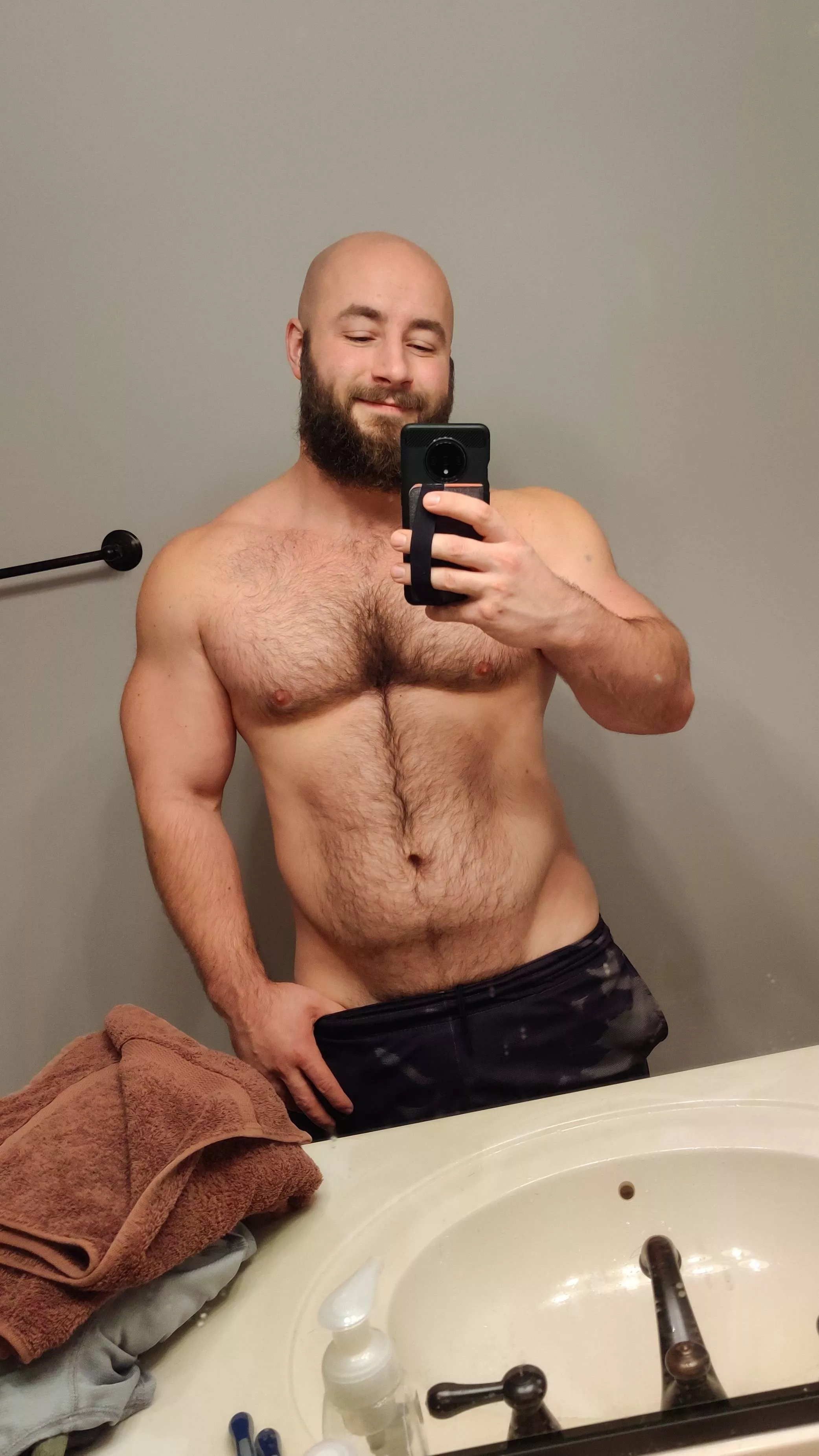 Being original with a bathroom mirror selfie (M)