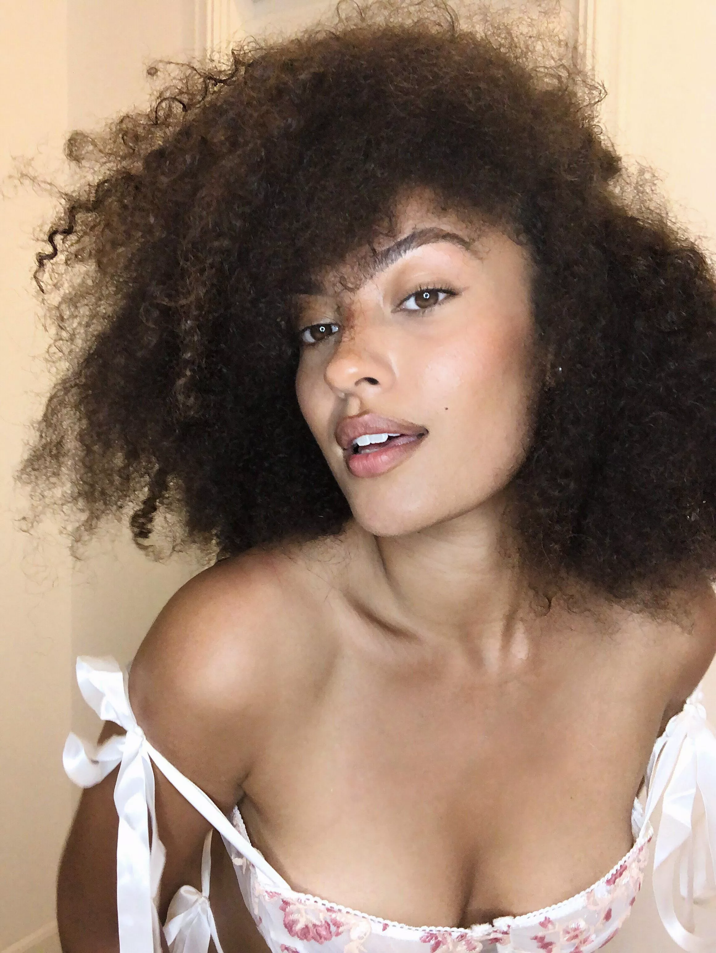 Best curly hair products to avoid frizz ðŸ‘¹?