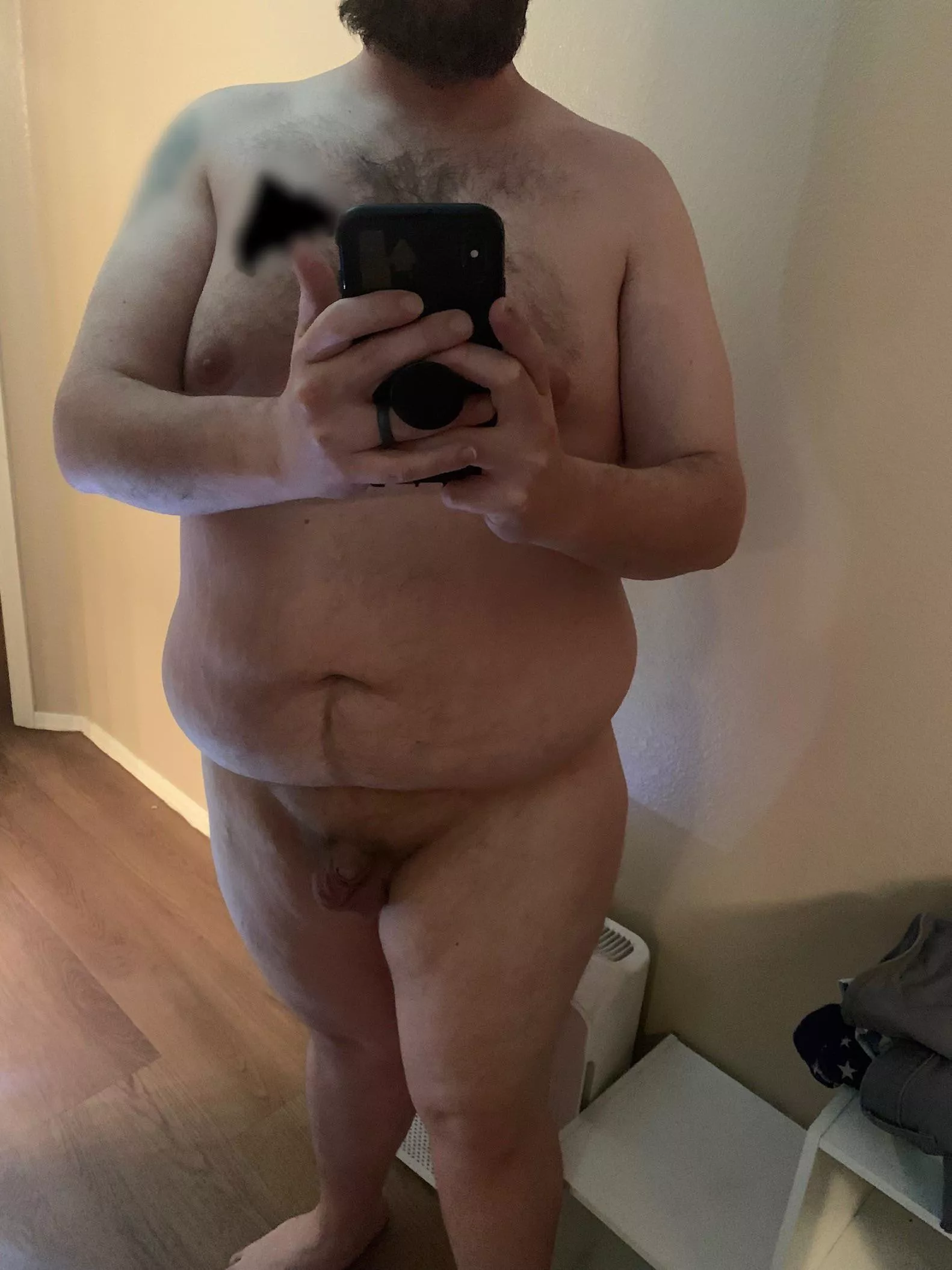 Big guy with a little sick [32]