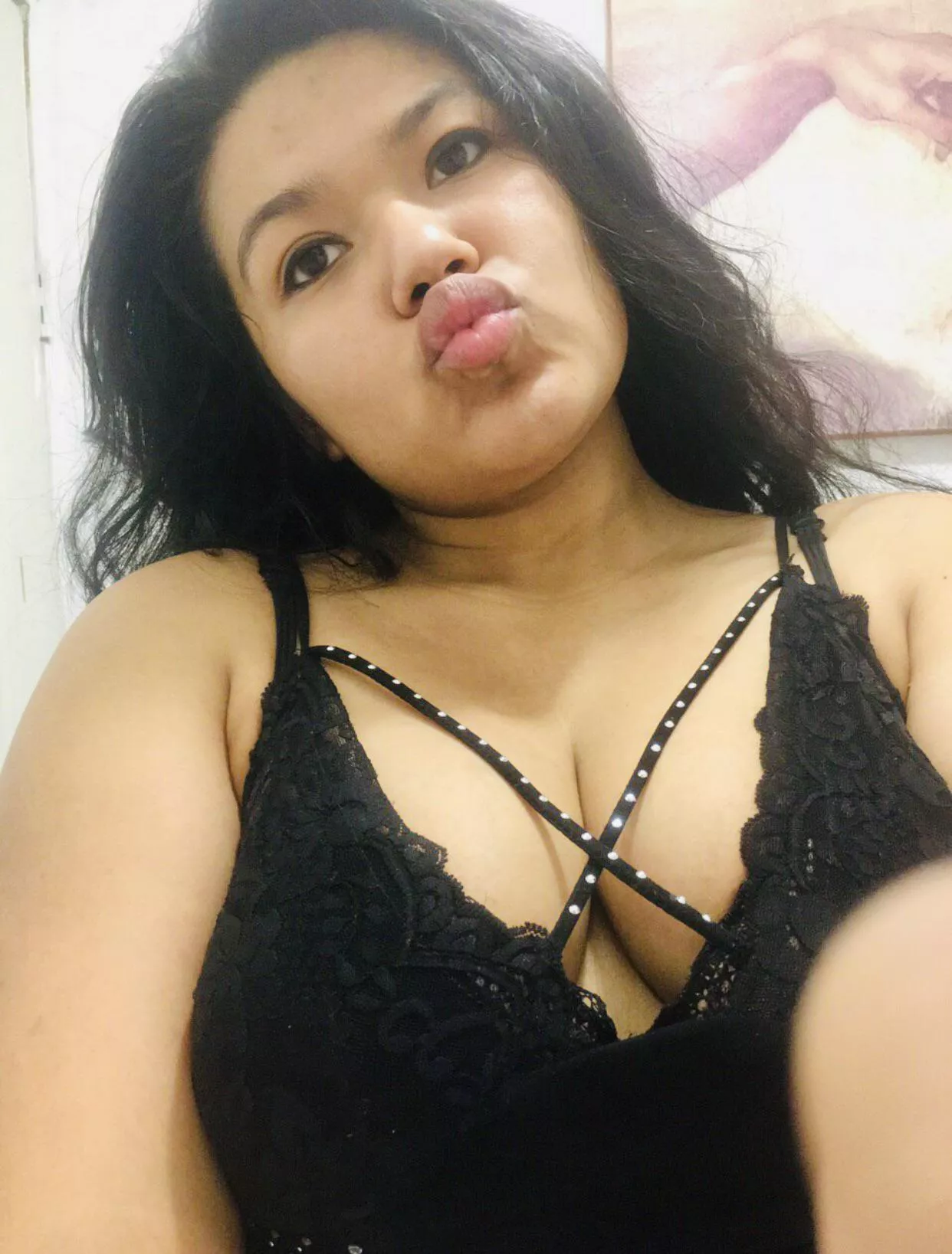 Big lips and boobs