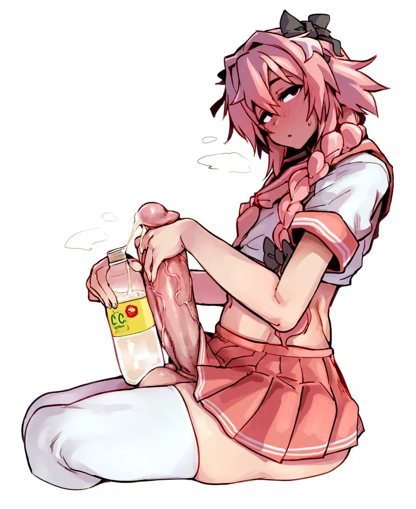 Big pp astolfo or Small pp? Who you like most?