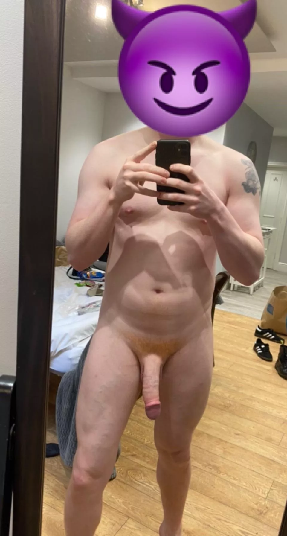 Big purple head (m)