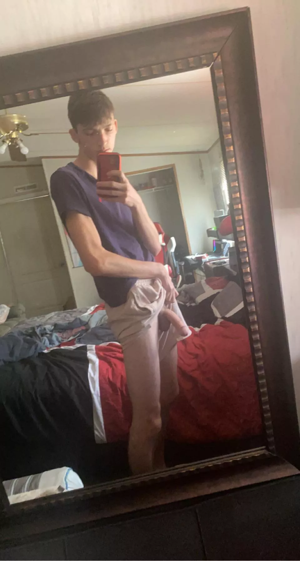 Big twink sexy dick hanging out 🤤