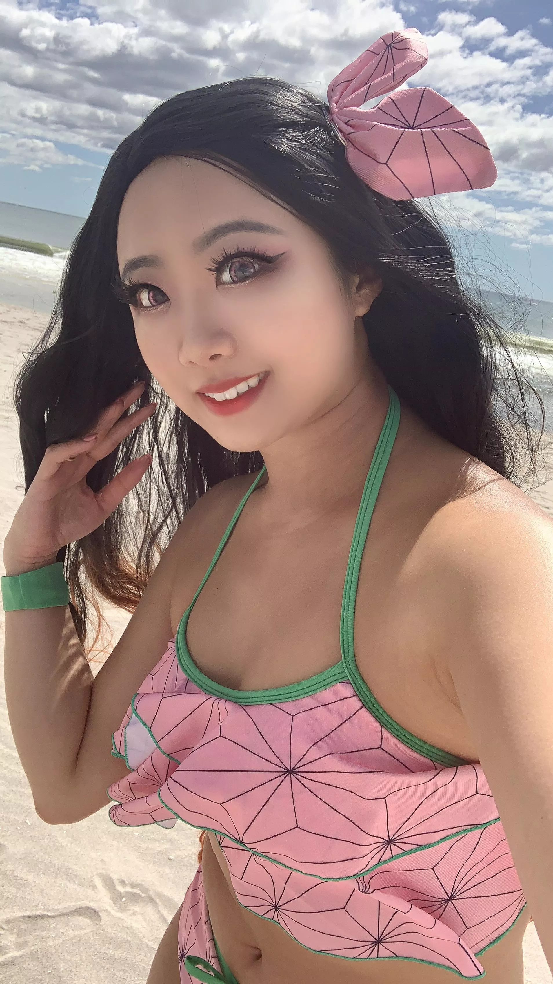 Bikini Nezuko selfie