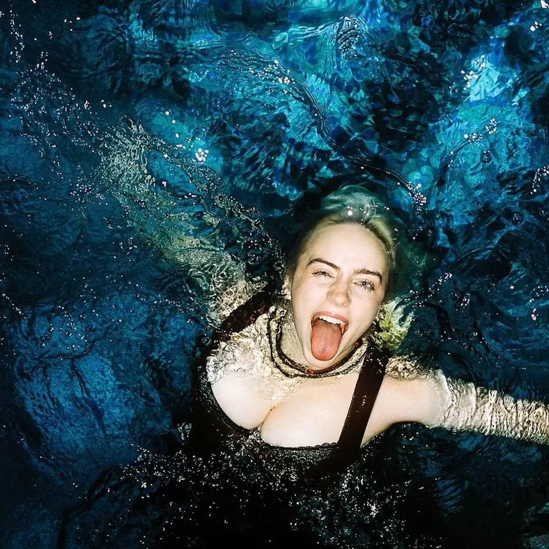 Billie Eilish’s tits always get me 😅🤤