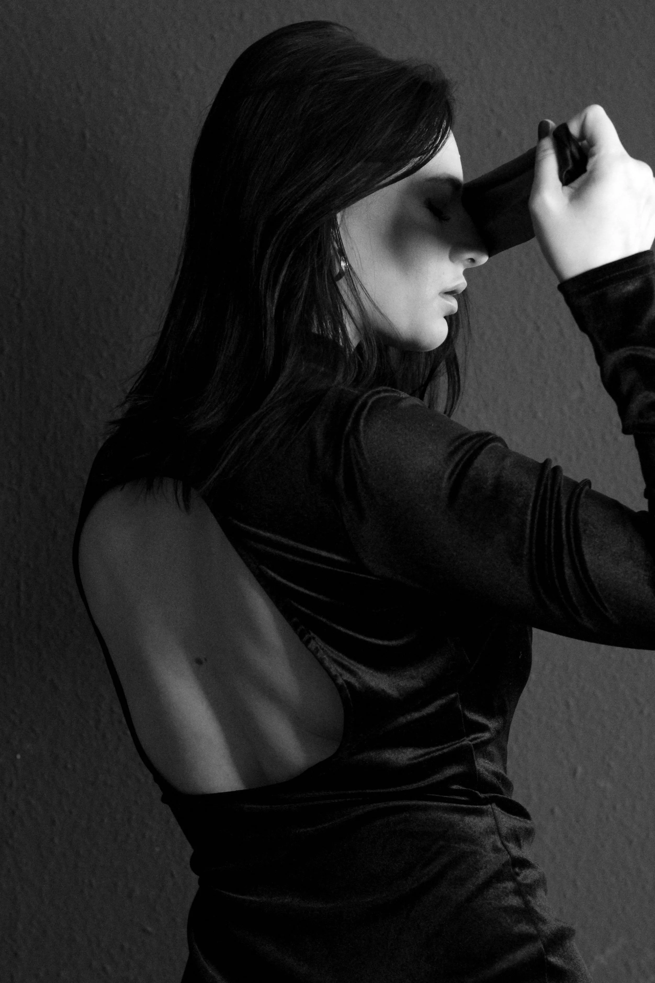 Blindfold me and take me with you into your fantasy.