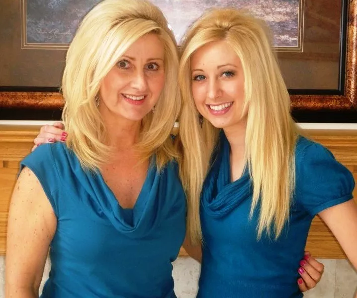 Blonde in Blue or Blonde in Blue?