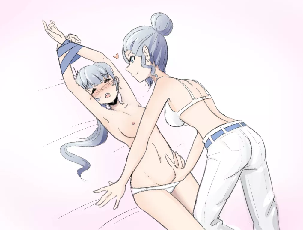 Bondage time between Schnee sisters