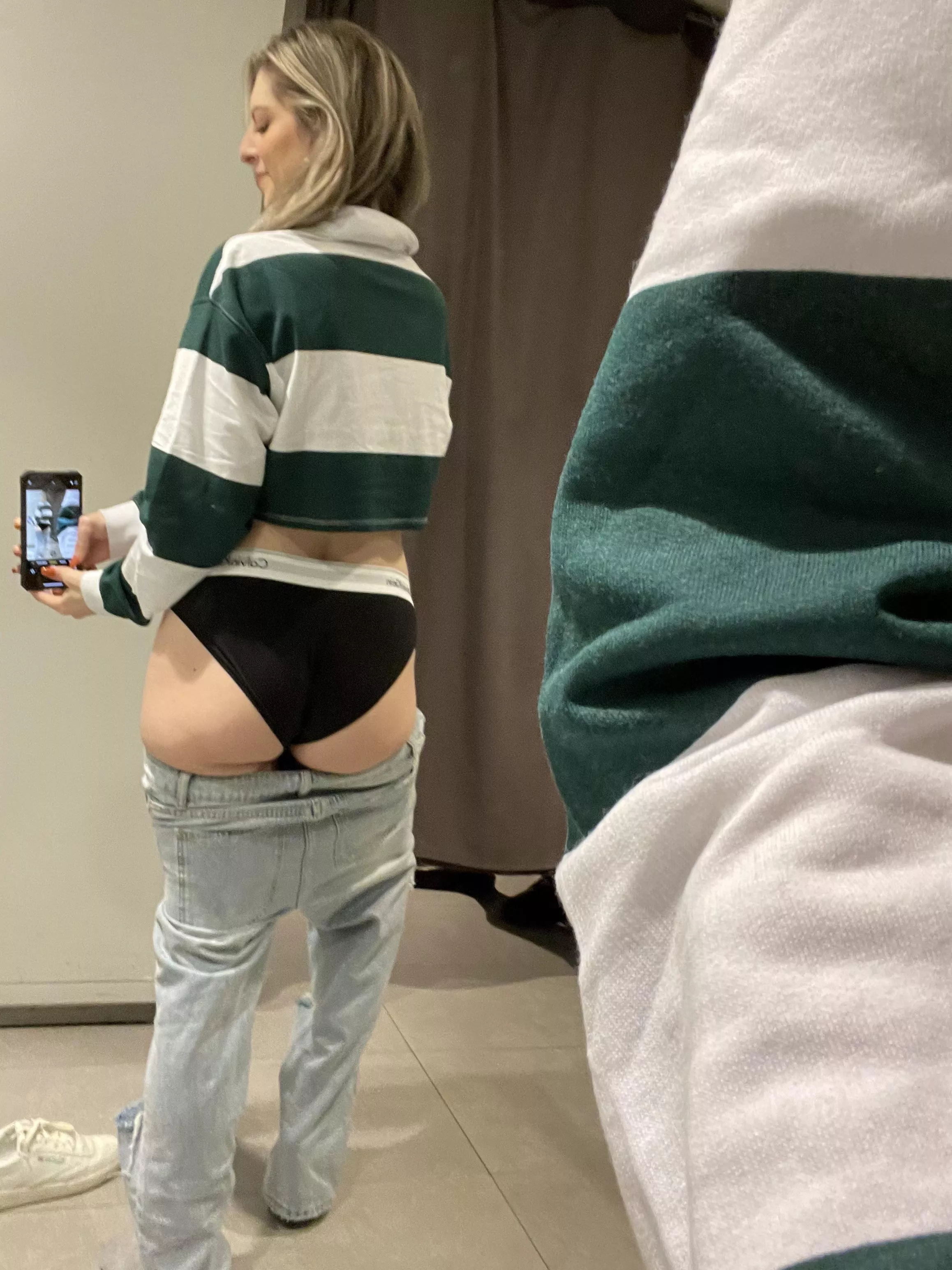 Booty only ever looks this good in my calvins ðŸ˜‚