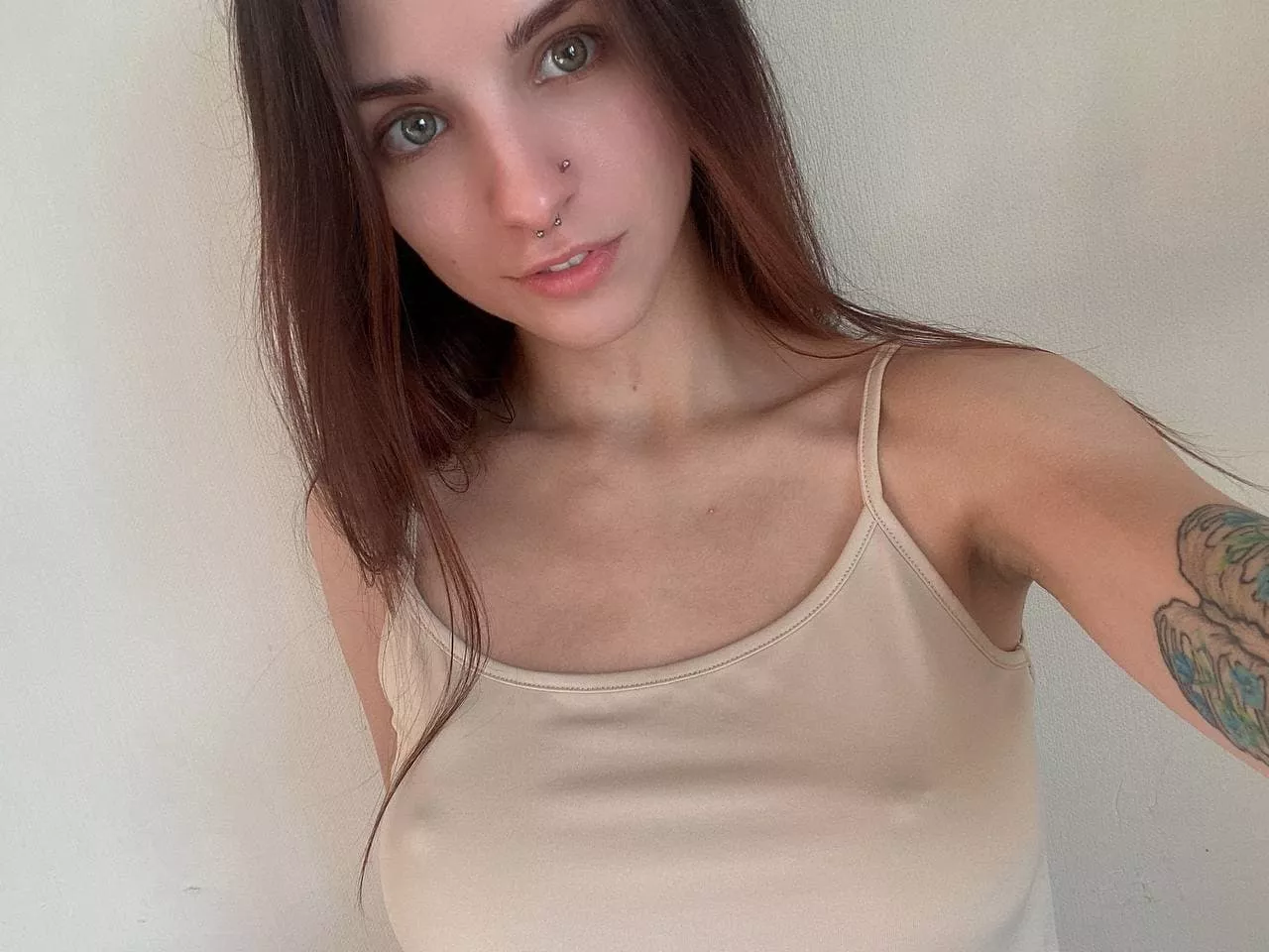 braless and feeling fun