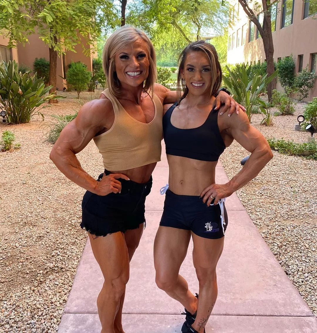 Brooke Walker(L) ,Macey Toney (R)