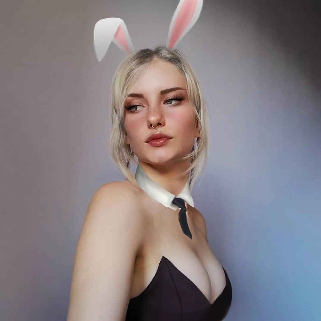 Bunny by @e_girl_skrai