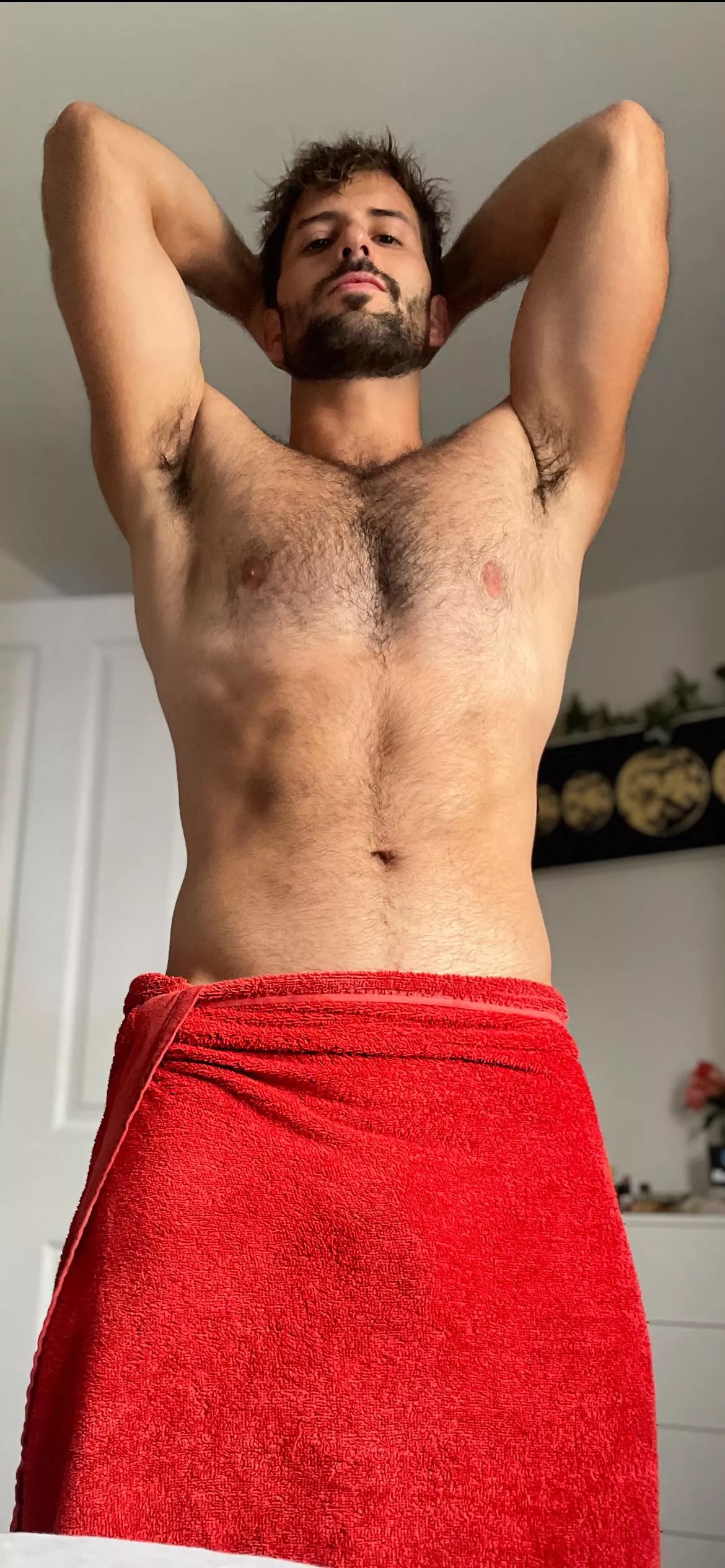 Bury your face in my post work out musky pits