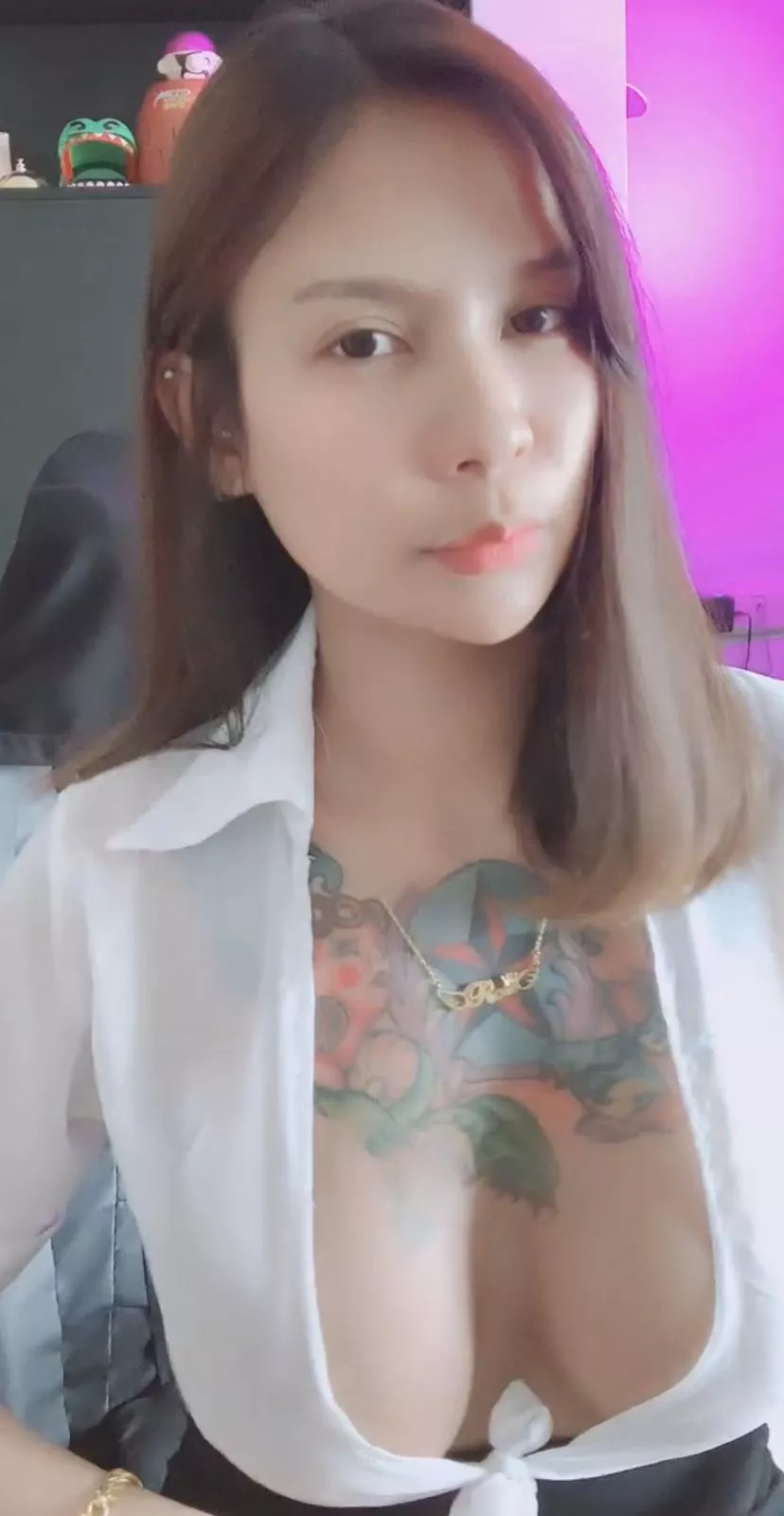 Busty Thai