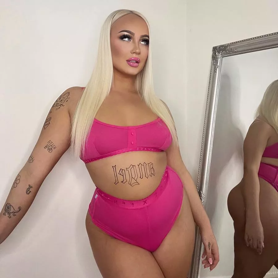 Can I be your barbie fuckdoll?