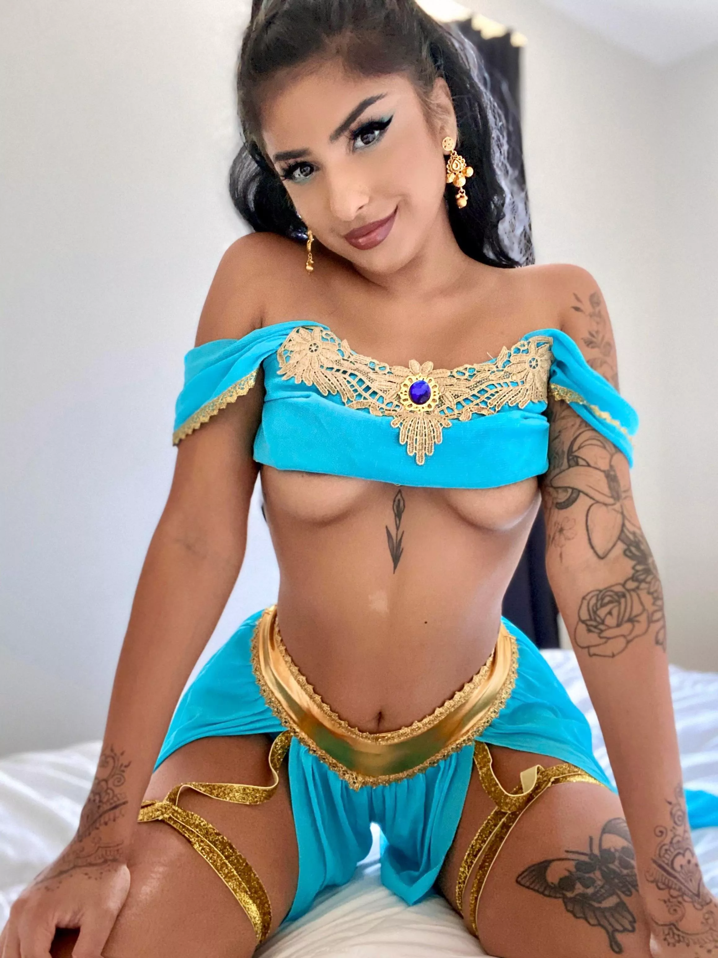 Can I be your Princess Jasmine fuckdoll? 🥺