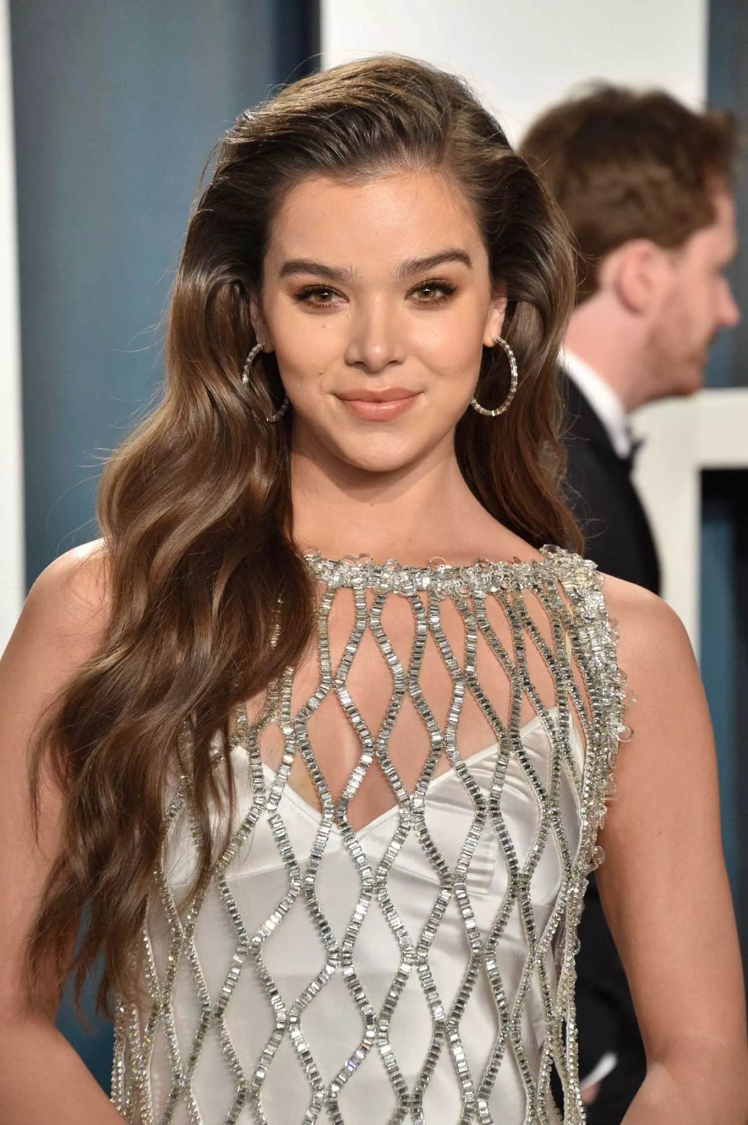 Can someone please make me addicted to cuming to Hailee Steinfeld