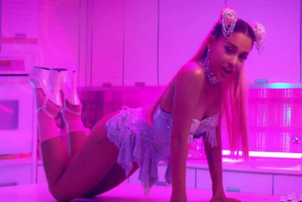 Can someone RP or give joi as Ariana Grande?