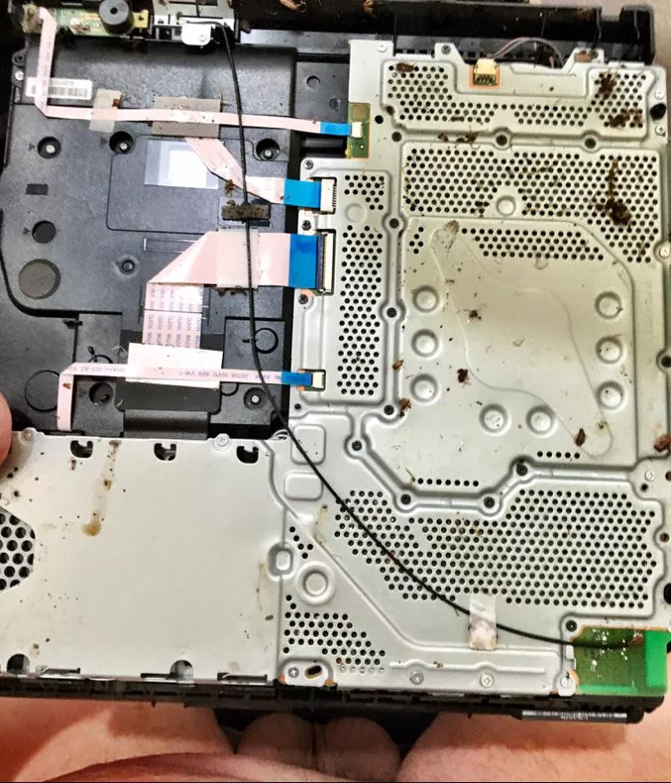 Cleaning out a friendâ€™s PS4.