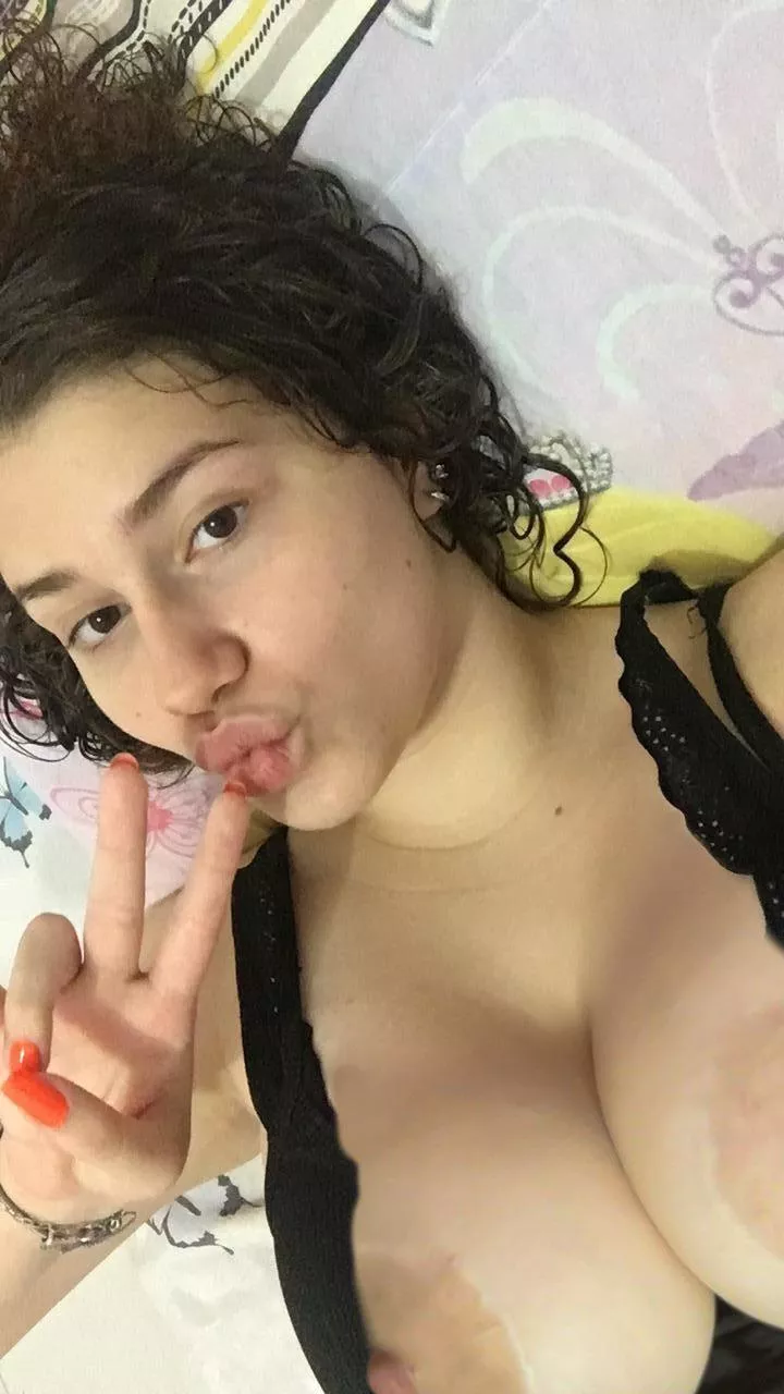 Cock her and send me on kik pirocatorta11