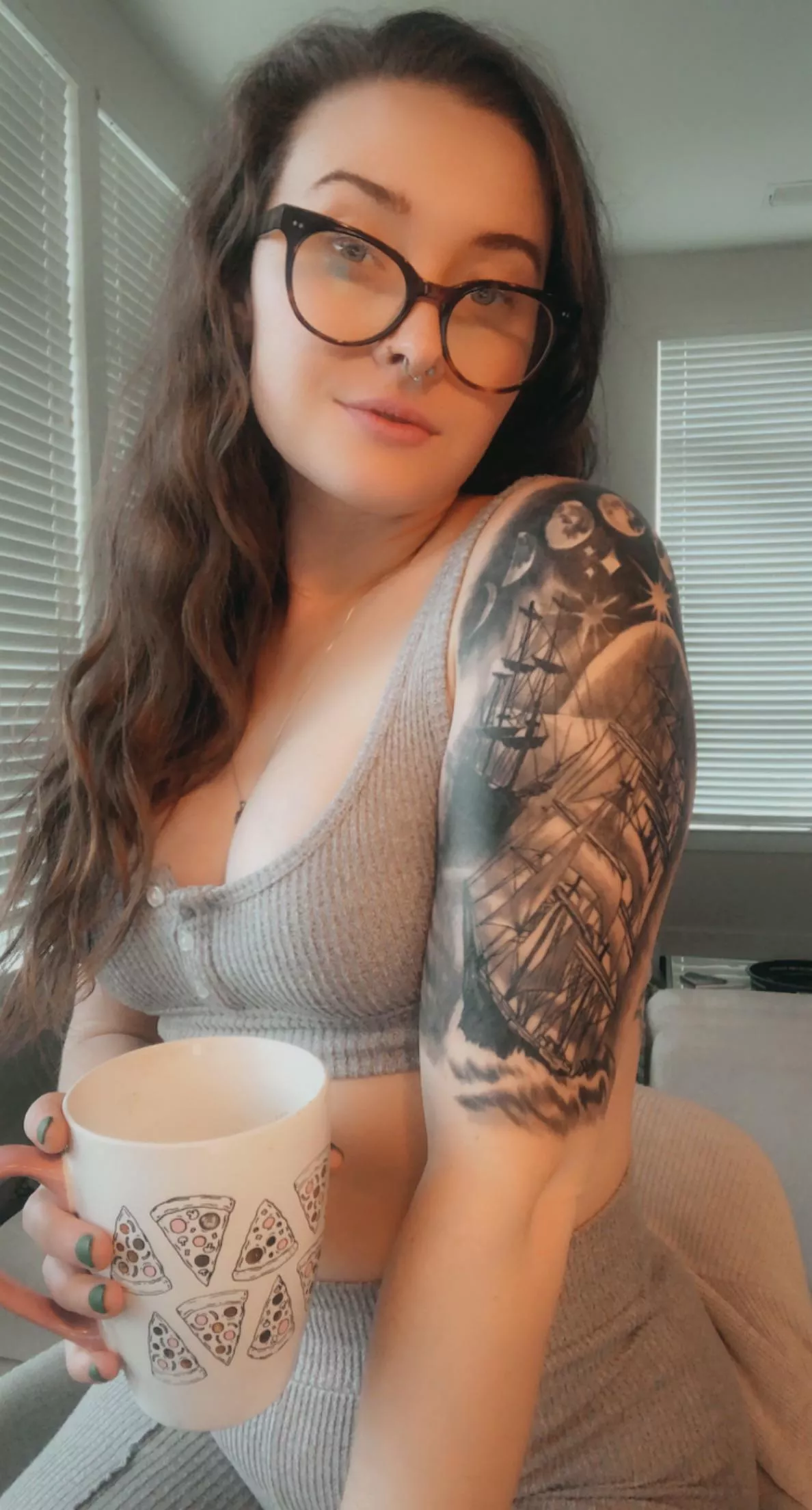 Come drink your morning coffee with me [F26]