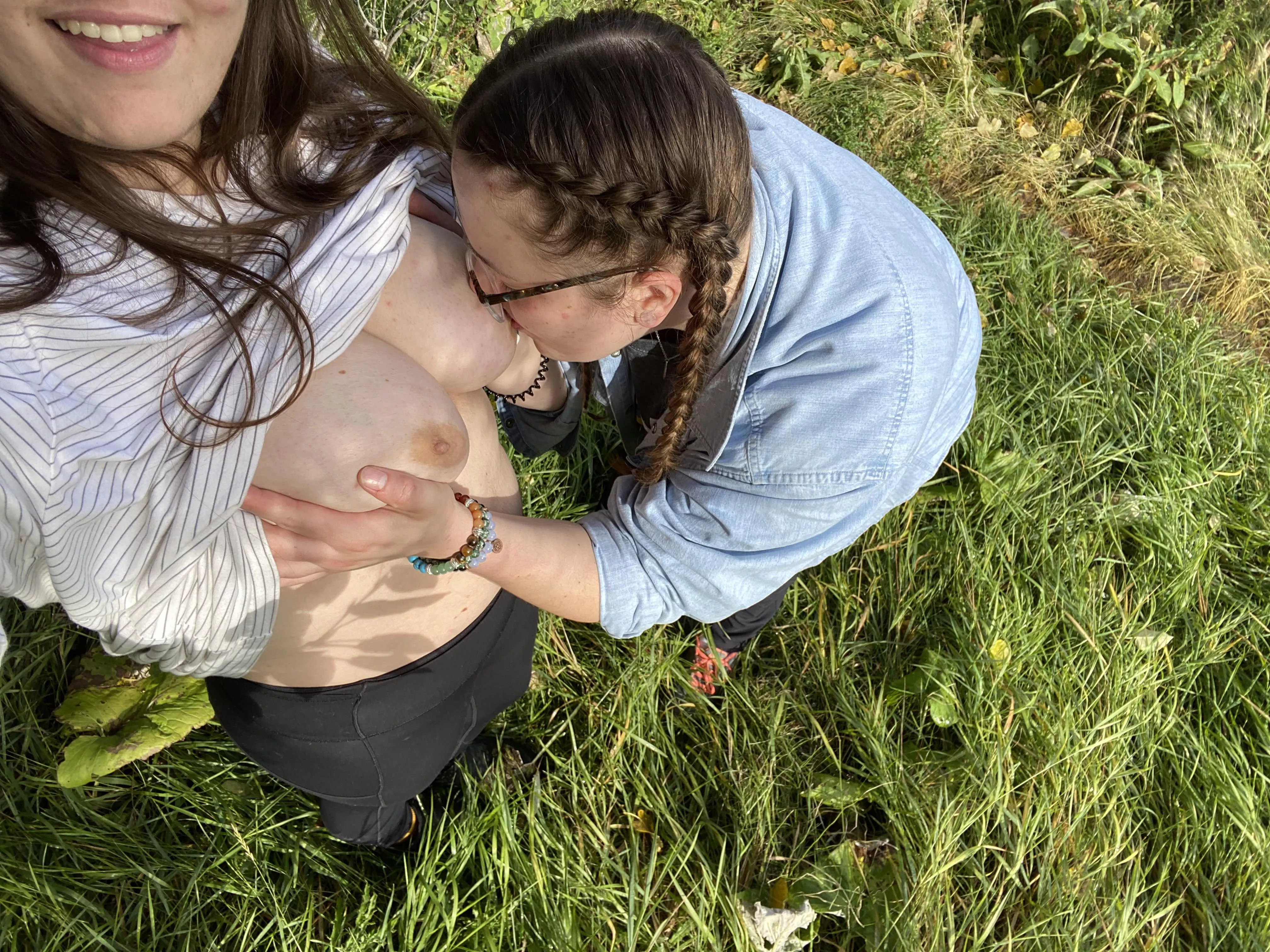 Couldnâ€™t help sucking on my gfs titts when on a hike ðŸ˜ˆðŸ¤¤