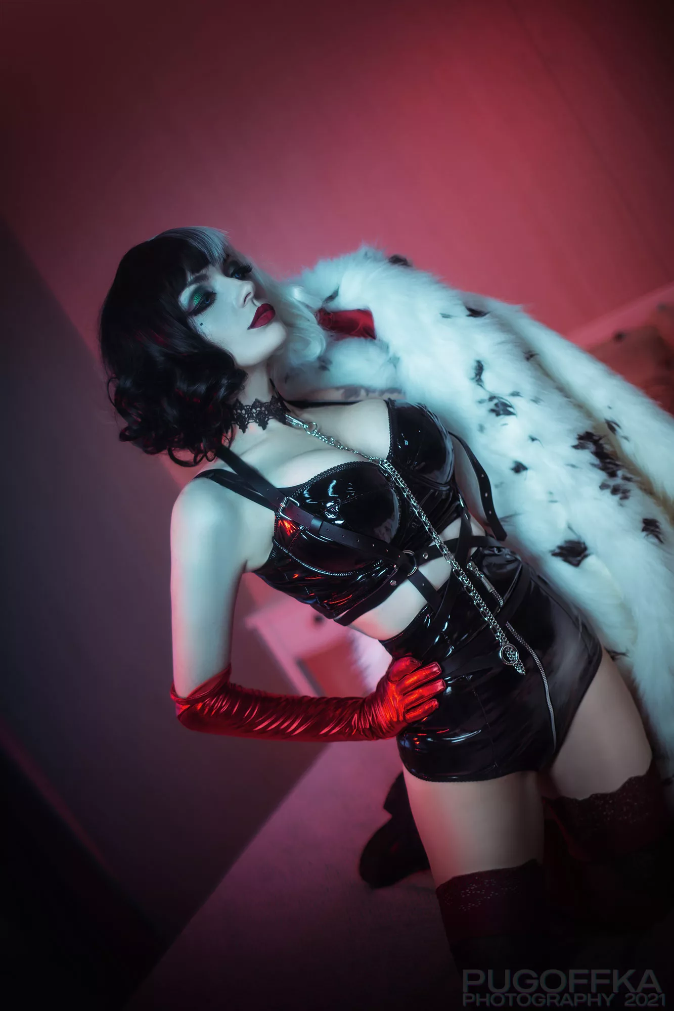 Cruella cosplay by LilG, Photo by Pugoffka_sama [photographer]