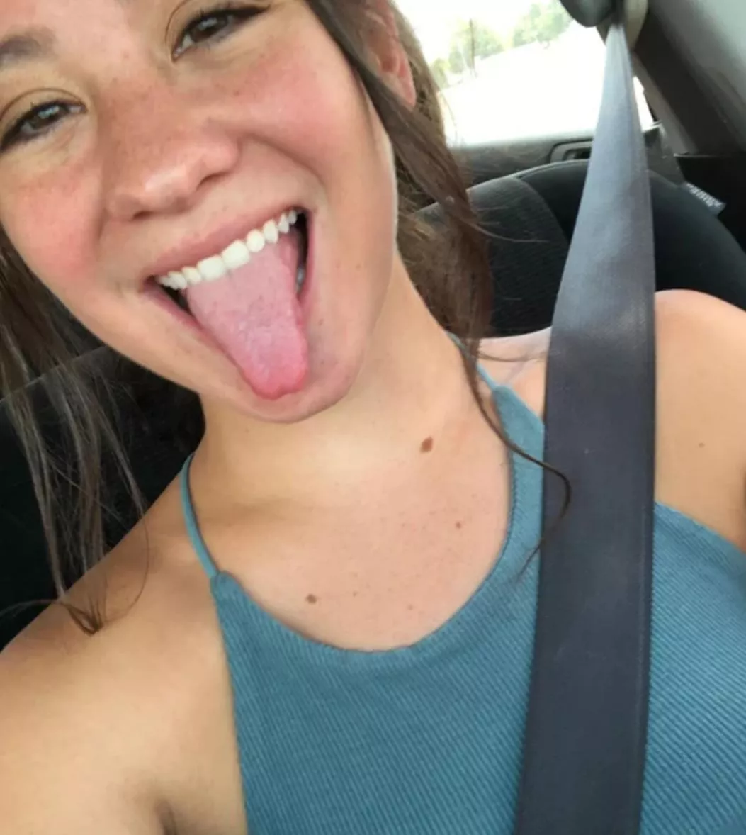 Cum On The Tongue