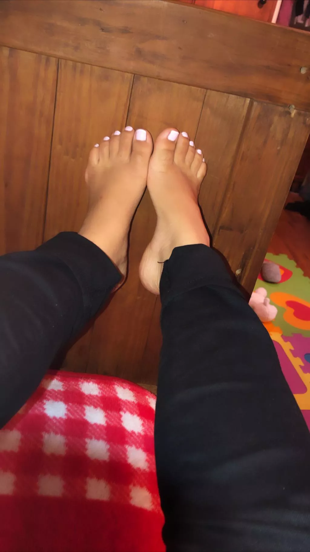 Cute pink toes