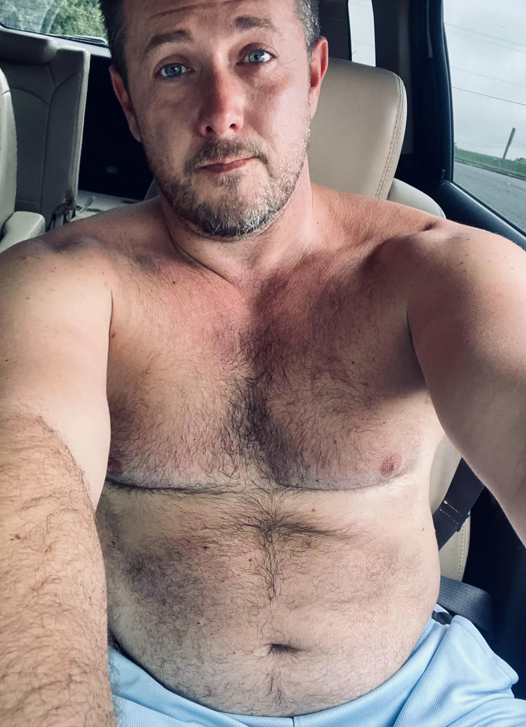 Dad is sweaty af from the gym!