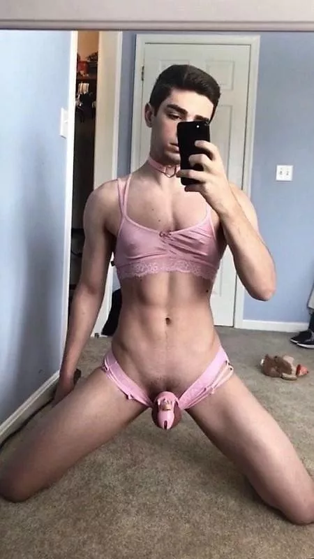 Daddy loves him in pinkðŸ˜œ