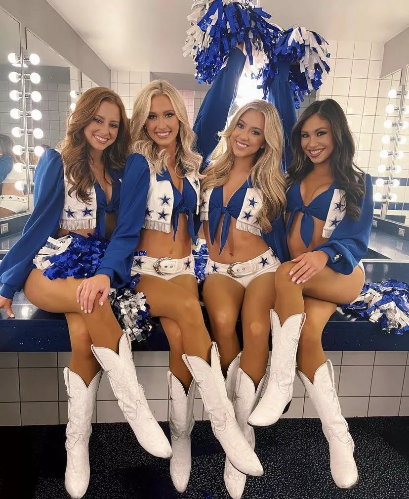 Dallas Cowboys cheerleaders [4]