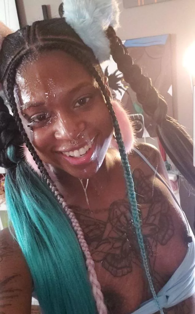 Damn. Another sexy ebony facial