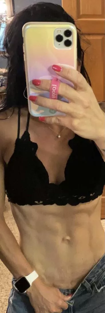 Denver area QoS looking for fit bbcs to gang bang this queen into their personal lil cum slut.