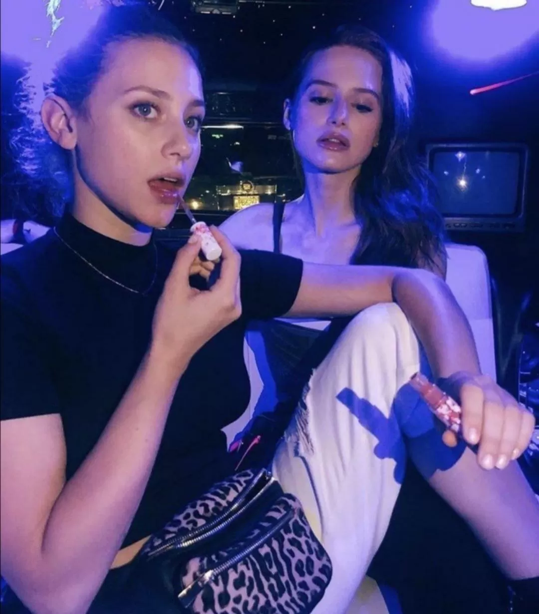 Desperately need someone to make me cum to the Riverdale girls