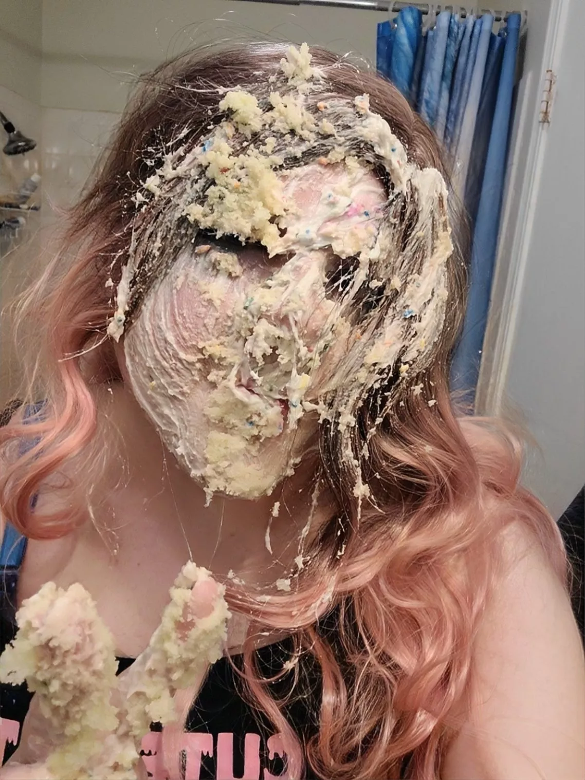 Did a little post-birthday cake smash, probably one of the most fun sessions I've done 💖