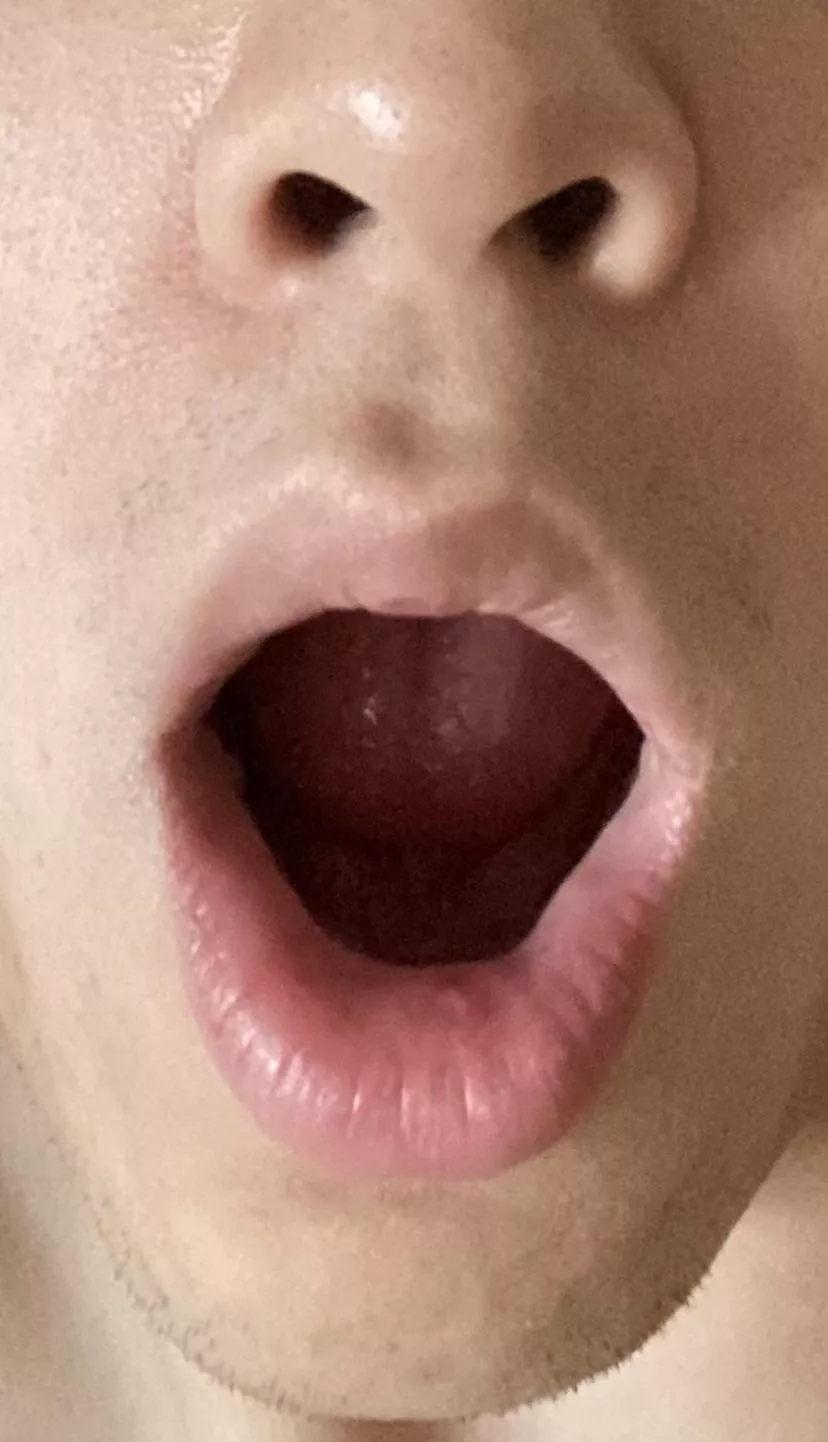 Dm if youâ€™re into doing ahegao!