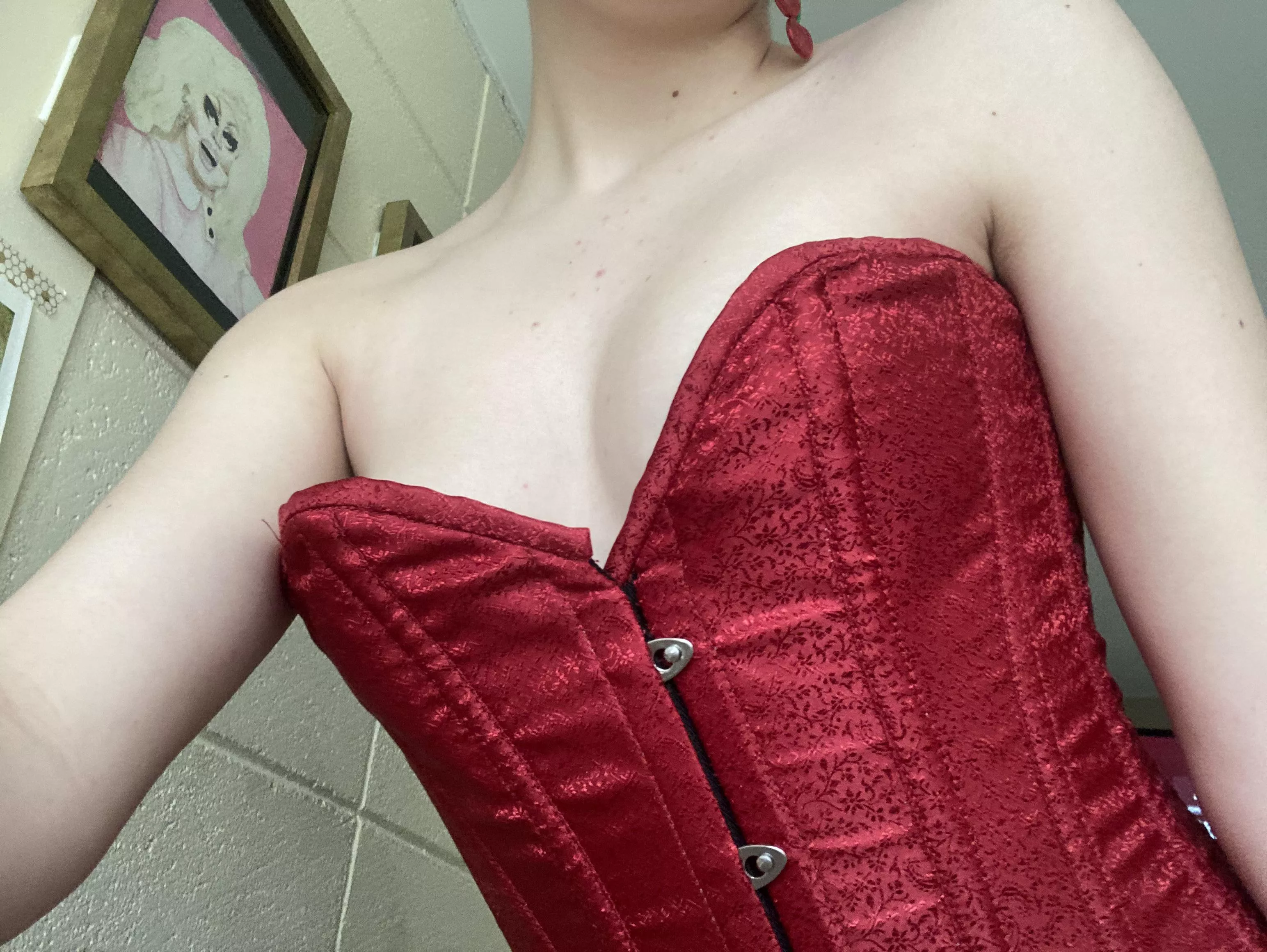 do I look good in red?