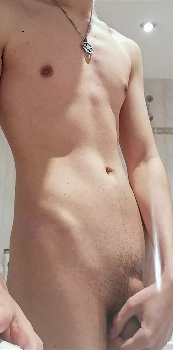 Do u like smooth skinny boys like me?