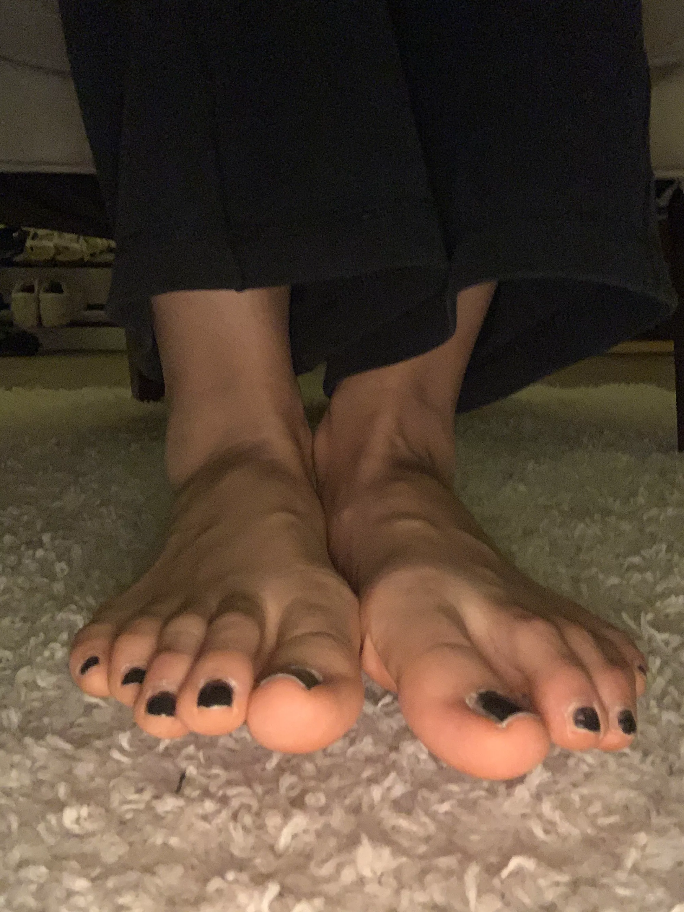 do u like? â¤ï¸[toes] [japanesefeet] [asianfeet] [tannedfeet] [feetfetish] [footfestish] [toes] [feet]